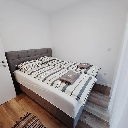 New Nest - Center 公寓 图兹拉